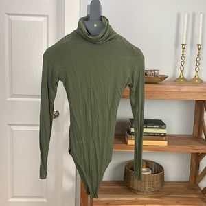 PLT Green Turtlenck Bodysuit Size 2